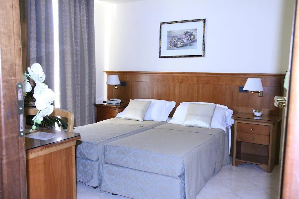Hotel Beethoven Rome