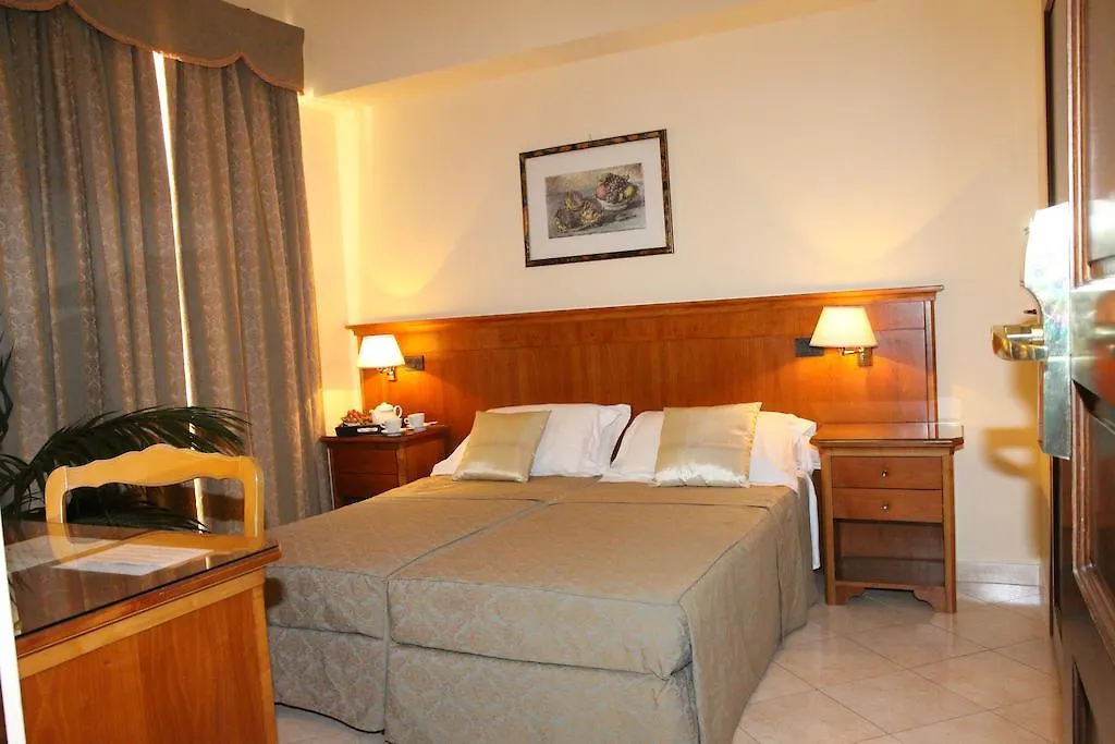 Hotel Beethoven Rome 3*,